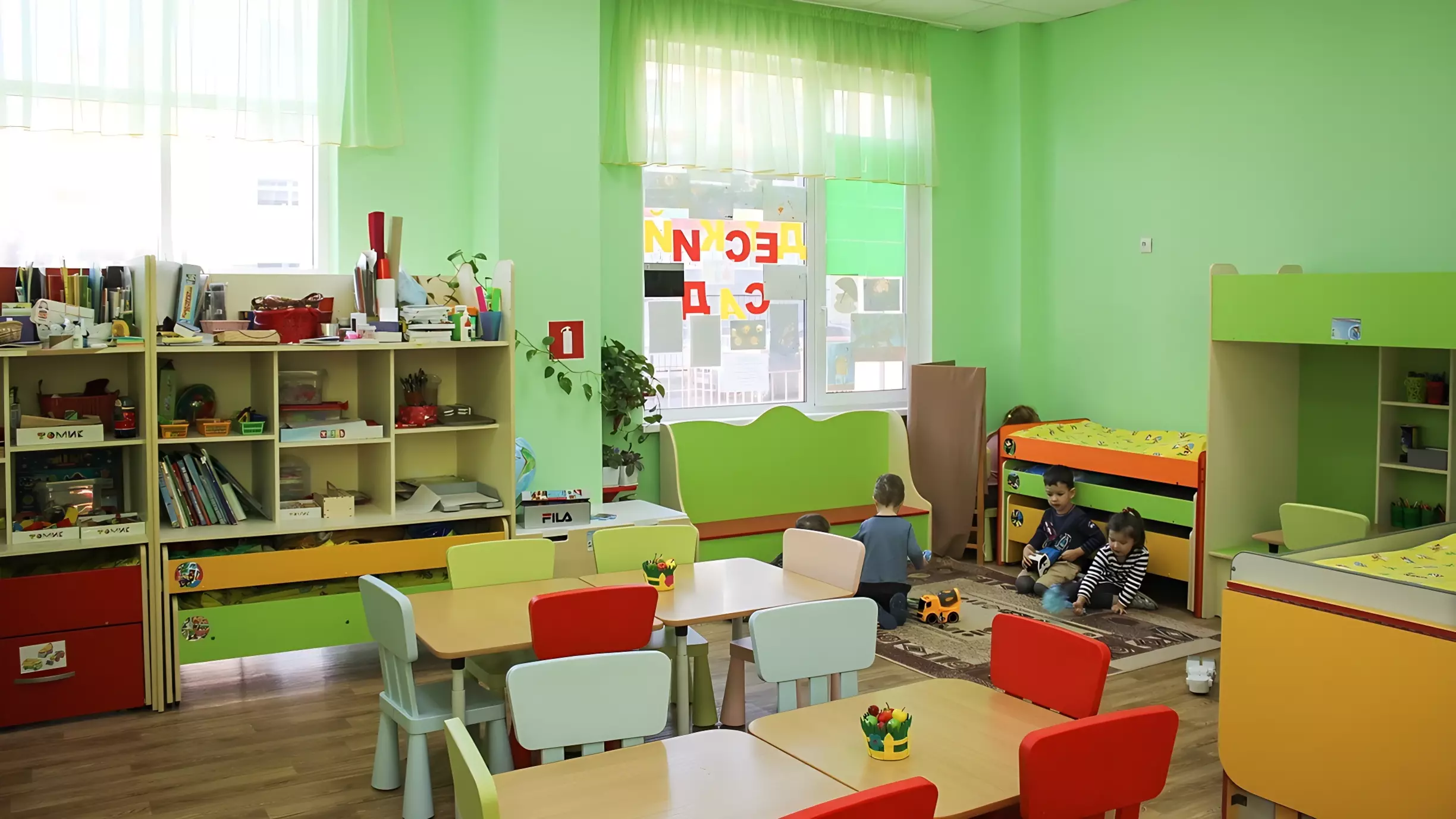 В Копейске ищут решение проблемы нехватки воспитателей в детсадах