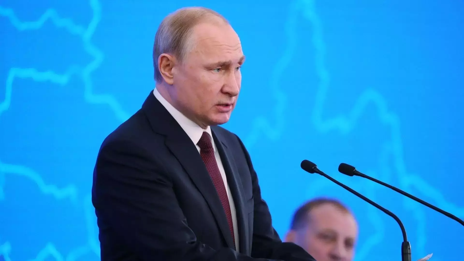 Путин поздравил в прямом эфире главу ММК Рашникова с победой ХК «Металлург»