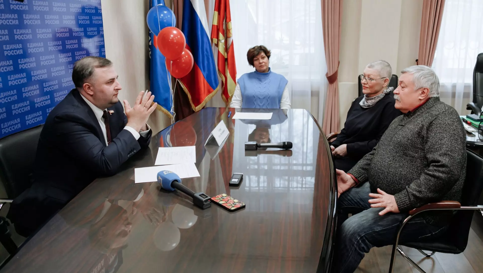 В Общественных приемных партии «Единая Россия» проходят встречи с южноуральцами